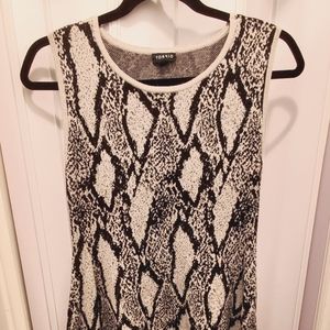 Torrid, size 0, zebra